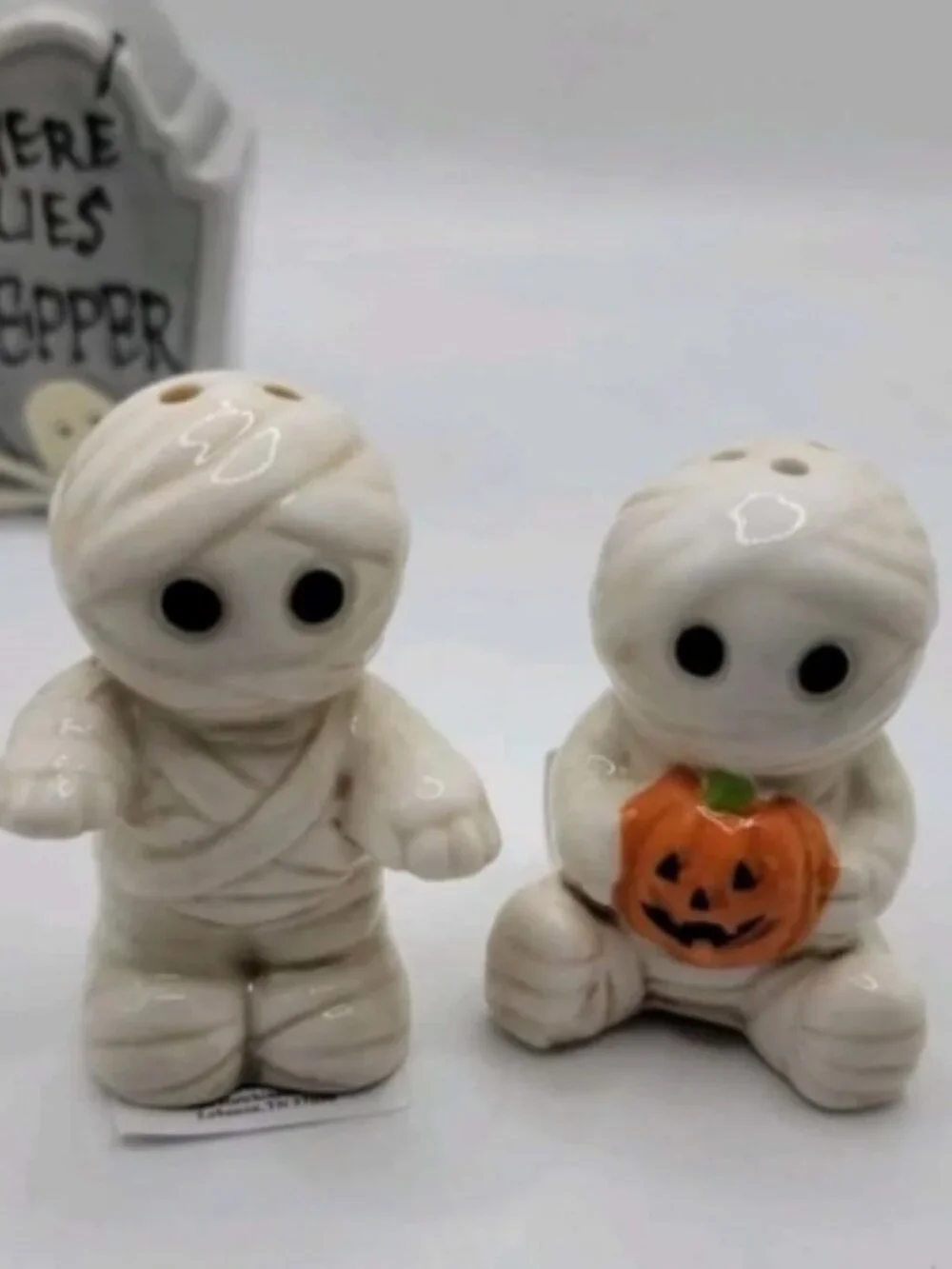 7 Sets 2026 Cracker Barrel Halloween Salt & Pepper Shakers New Summerween